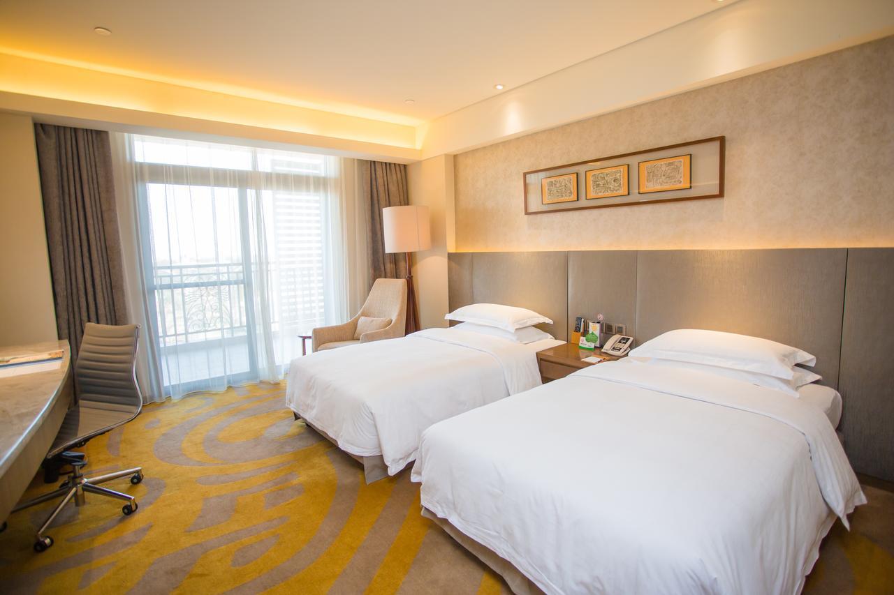 Gleetour Maya Hotel Wuhan Exterior photo