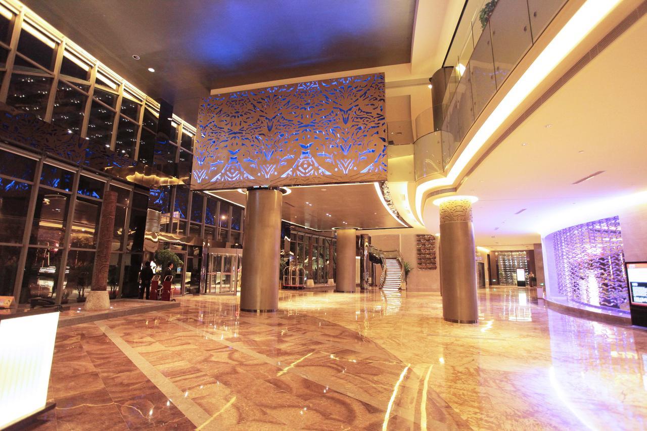 Gleetour Maya Hotel Wuhan Exterior photo